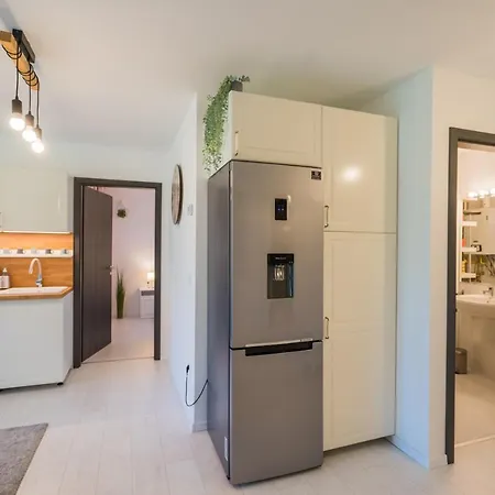 Mandala Apartman Aranypart Апартаменты Шиофок