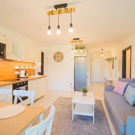 Апартаменты Mandala Apartman Aranypart Шиофок